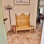 „dreebeen“ - Hof Muehlenkoppel Hasselberg (Schleswig-Holstein)