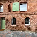 „dreebeen“ - Hof Muehlenkoppel