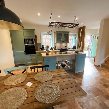 Ferienwohnung „dreebeen“ - Hof Muhlenkoppel Apartment *