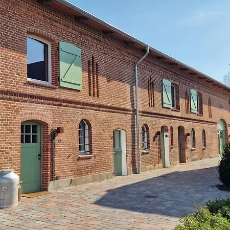 Ferienwohnung „dreebeen“ - Hof Muhlenkoppel Apartment *